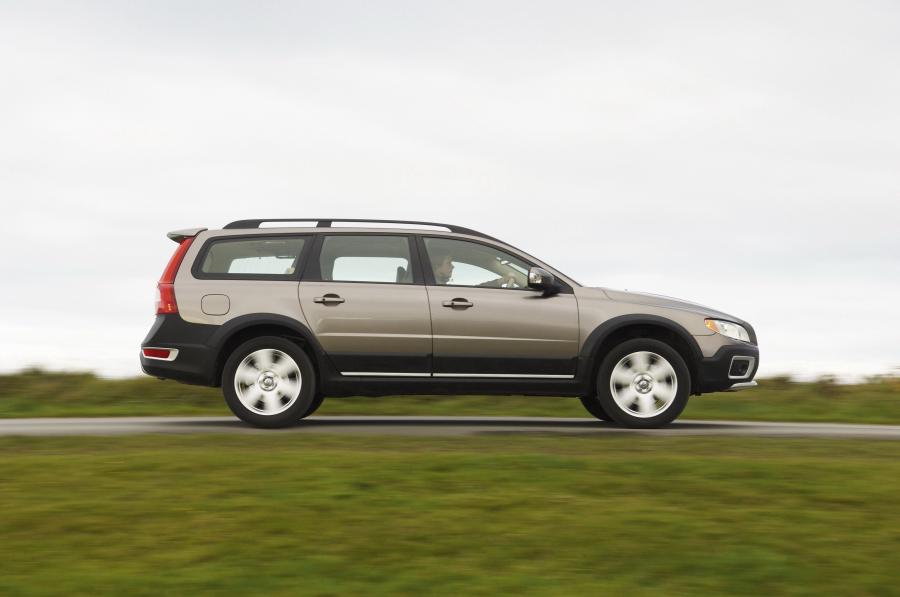  Volvo XC70 2010 года  (фото 55 из 58)